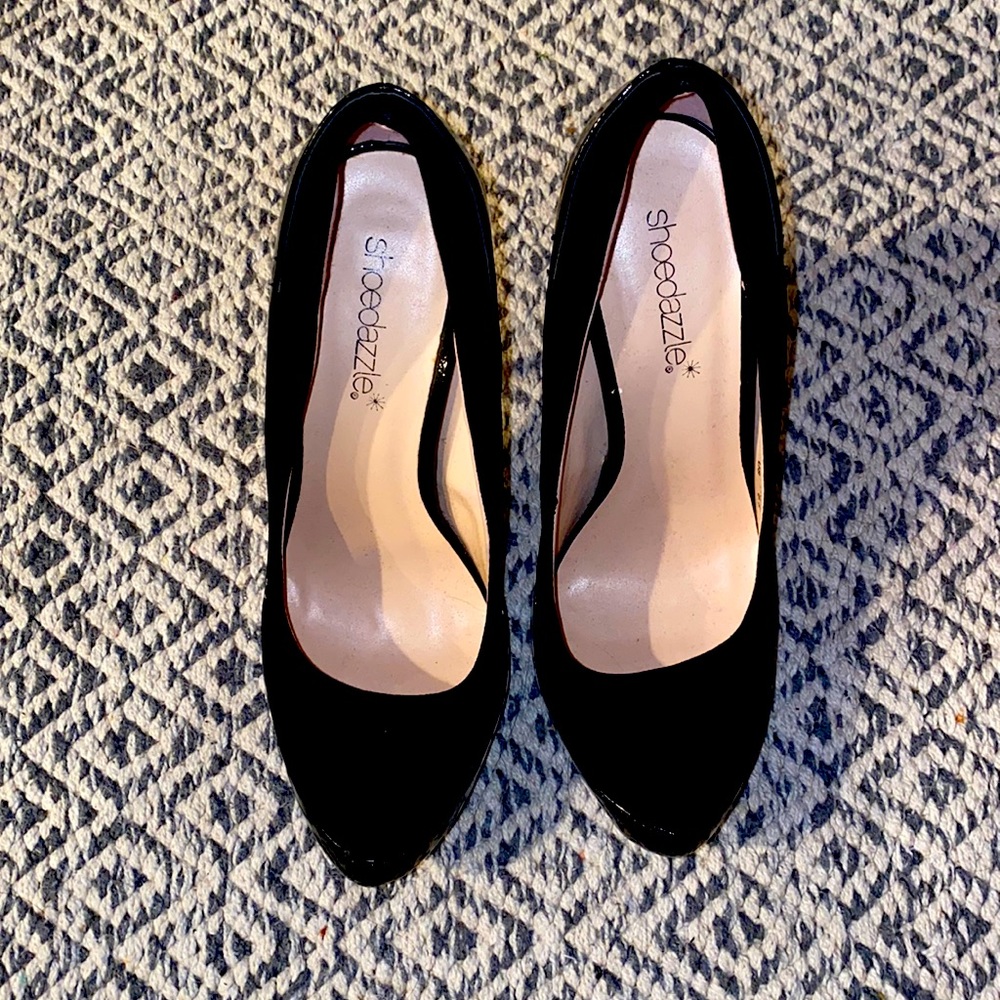 Suede heels with gold heel